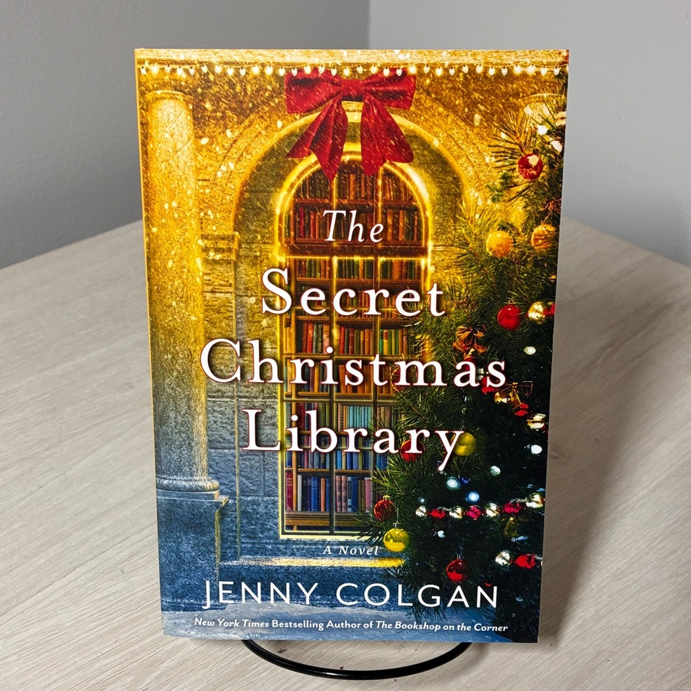 Secret Christmas Library Jenny Colgan Holiday Romance Novel PB Cozy Fiction 2025